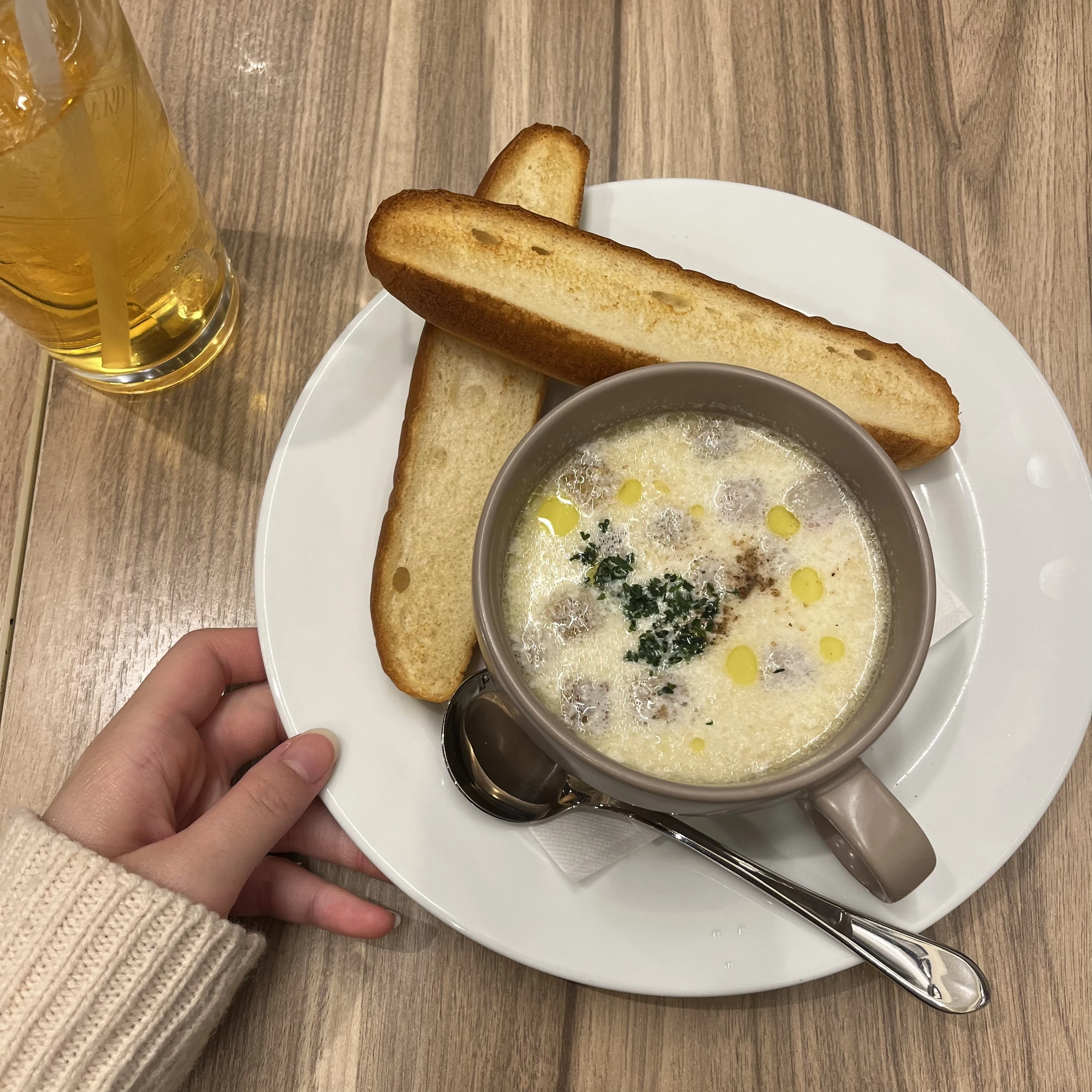 金沢駅　モーニング　スープ