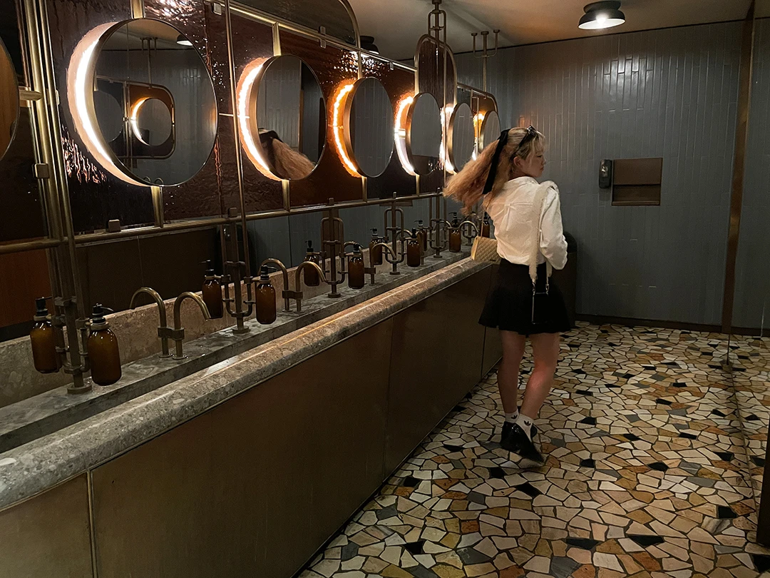 スターバックス・リザーブ・ロースタリー・ミラノのトイレ。