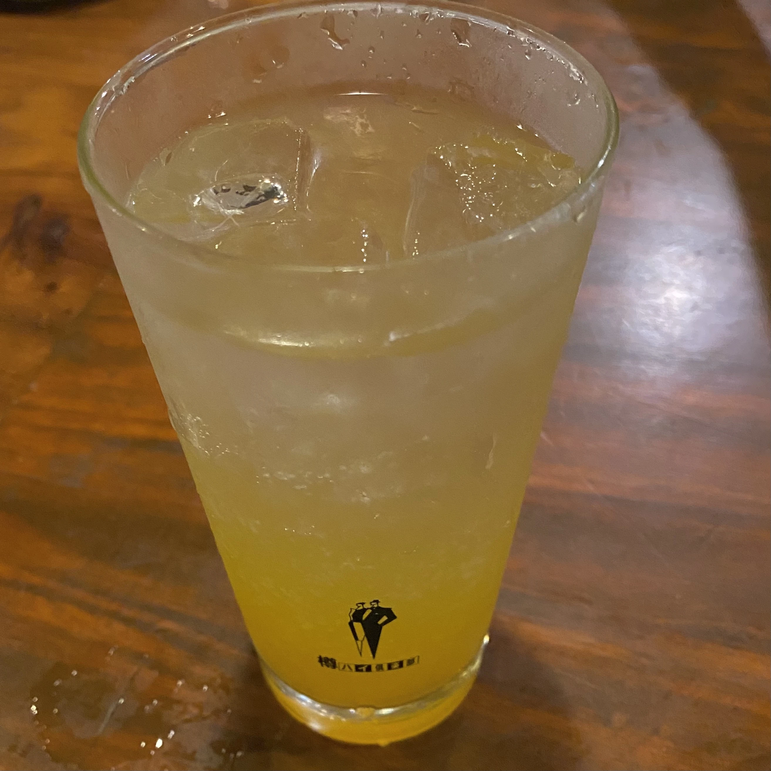 パッションフルーツサワー、沖縄のお酒、とぅばらーま