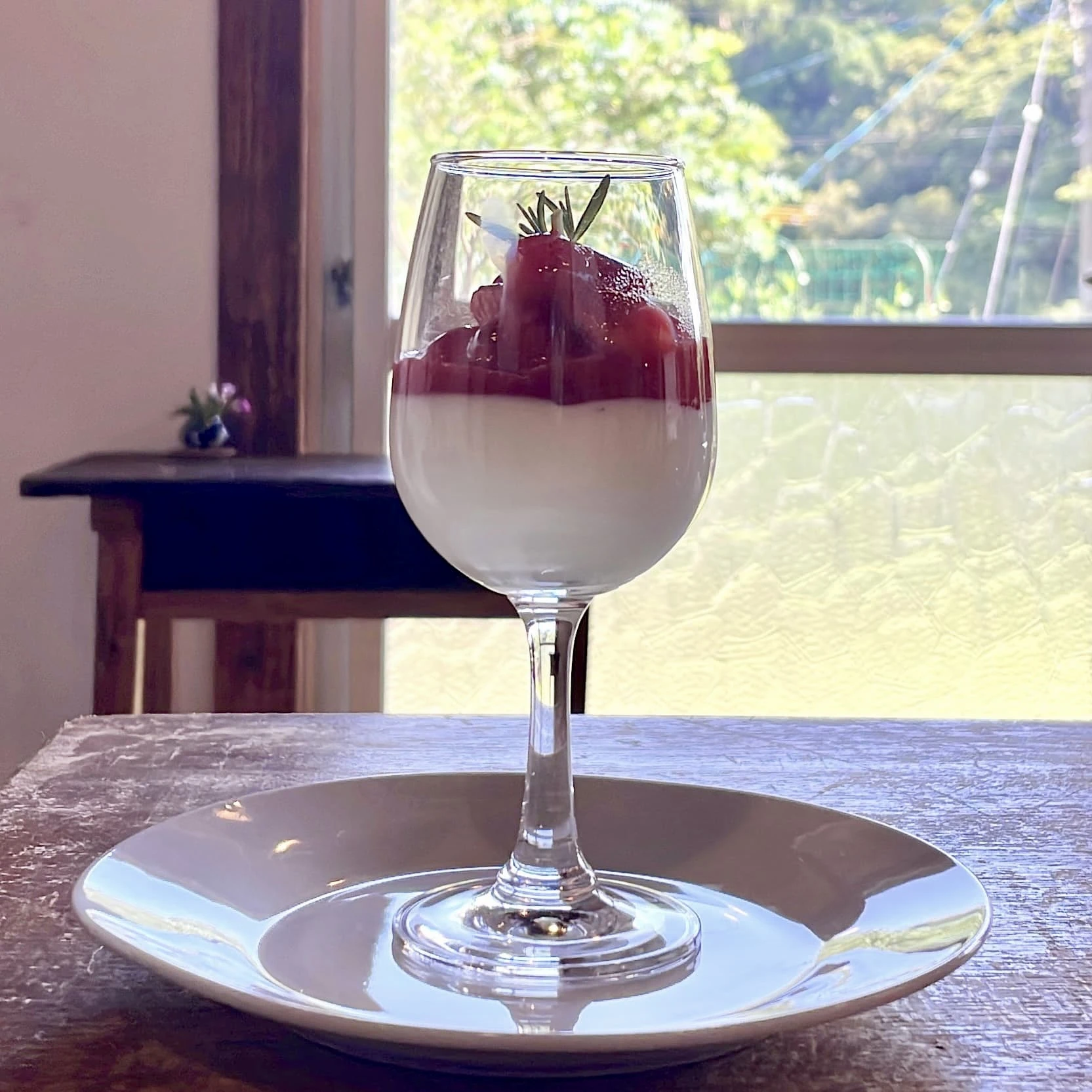mimosa　鹿児島　苺のパンナコッタ