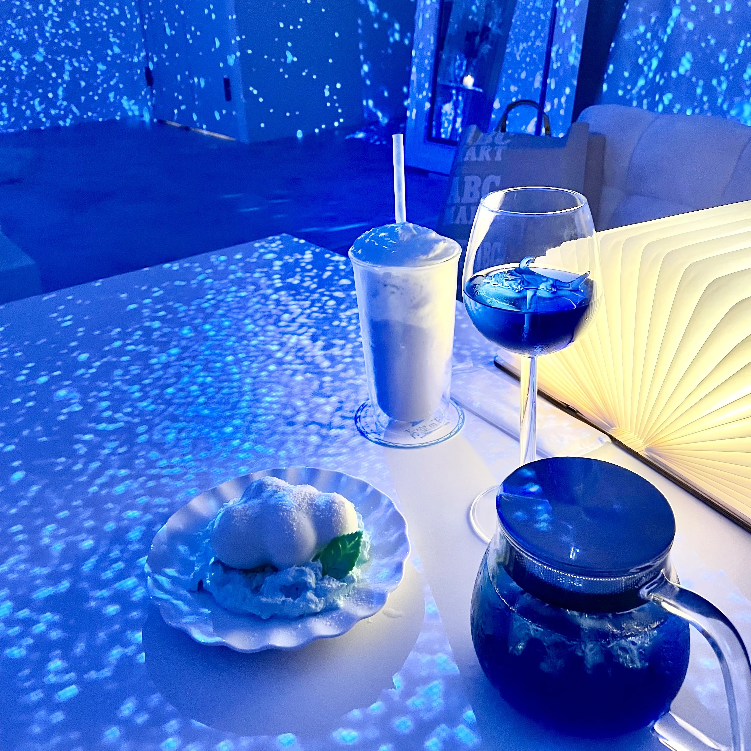 【札幌カフェ】非日常空間で特別な時間を♡プロジェクションマッピングカフェ「青空の下で」_1_4-1