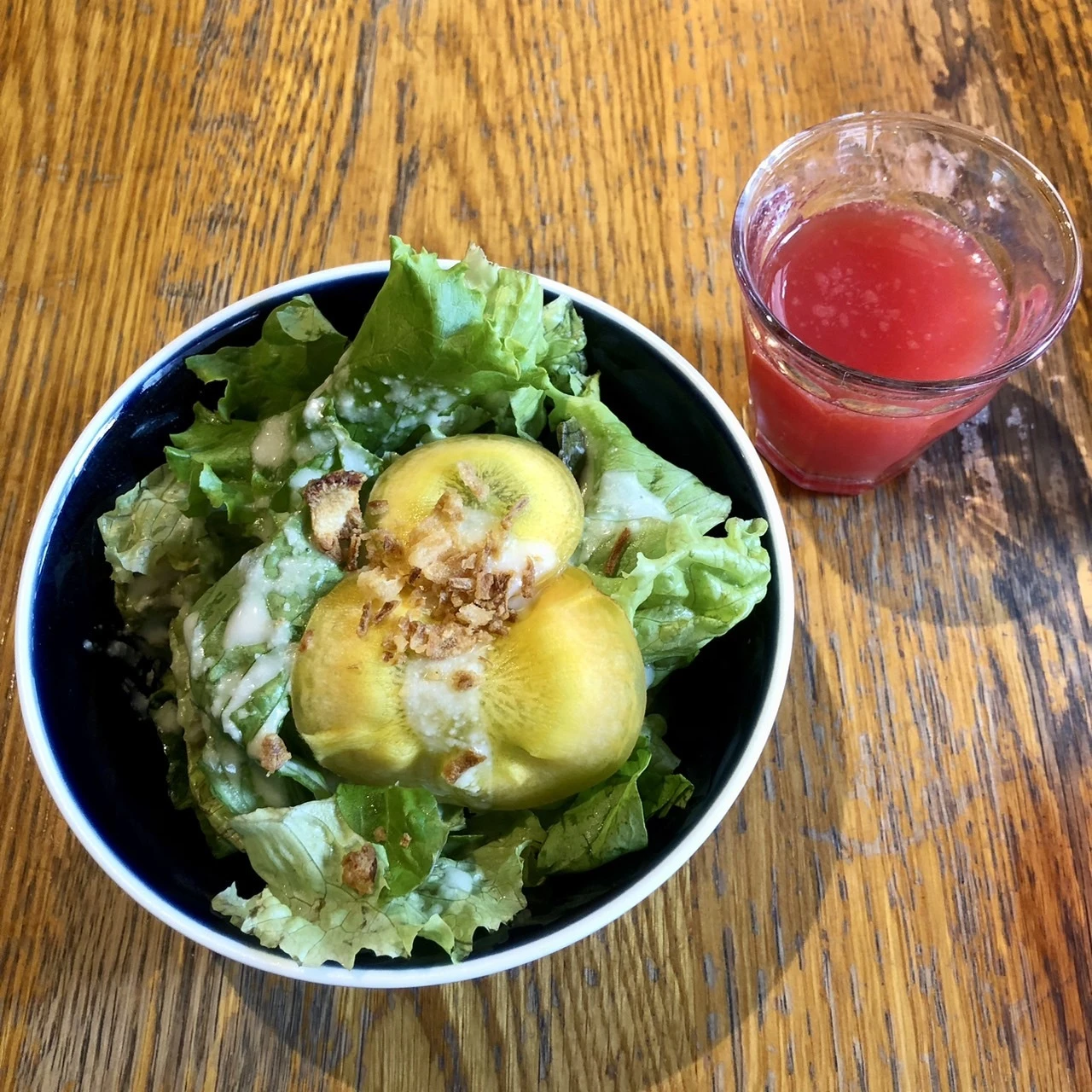 山本のハンバーグ　サラダ　セット　野菜ジュース