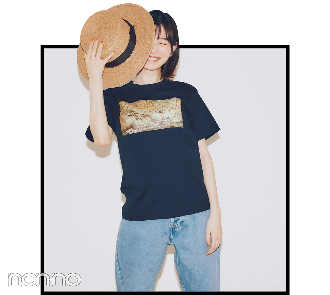 岡本夏美のTシャツLOOKBOOKモデルカット4-8