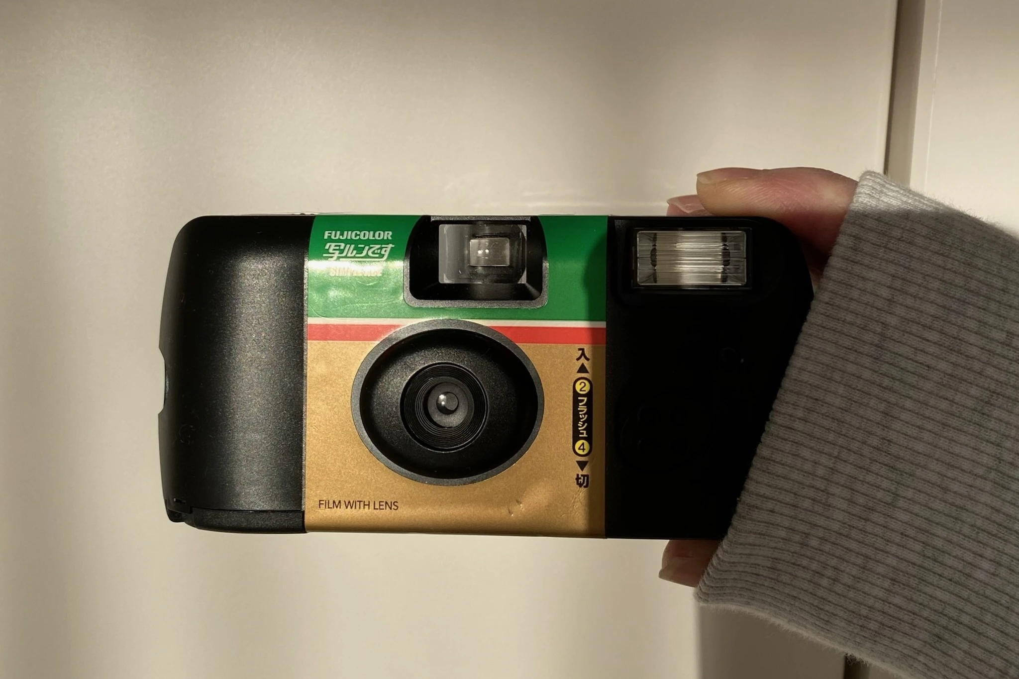 富士フィルムの使い捨てフィルムカメラ「写ルンです」