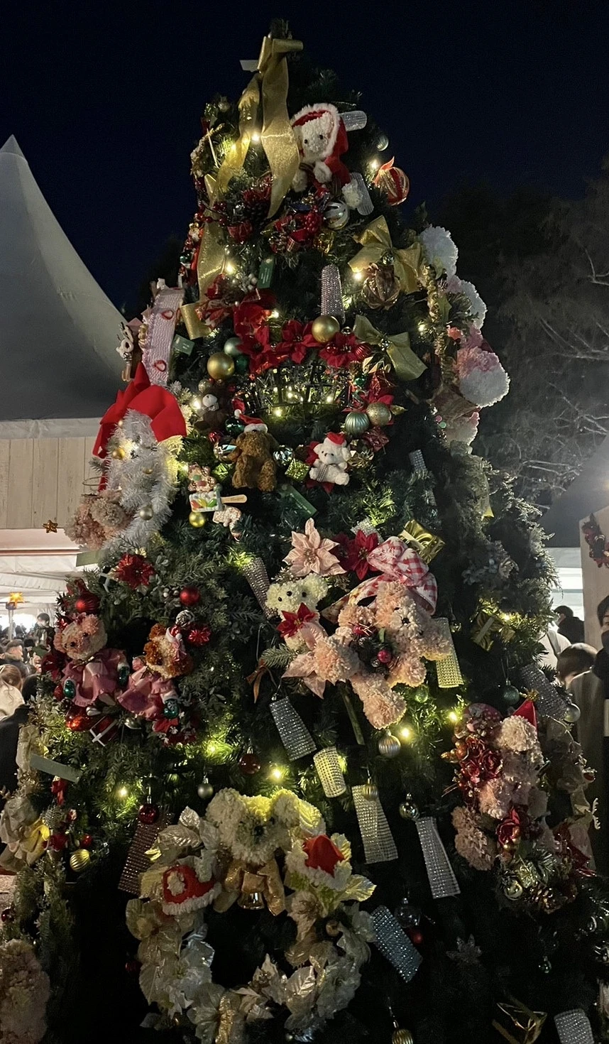 東京クリスマスマーケット　クリスマスツリー