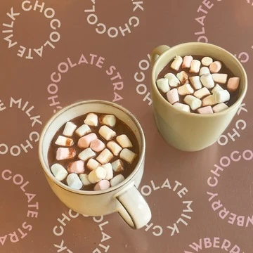 【おうちカフェ】寒い冬には甘〜い飲み物で温まろう。濃厚ホットチョコレートのレシピ