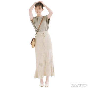 ワントーンコーデは旬の透かし編みスカートで可愛く進化♡【毎日コーデ】