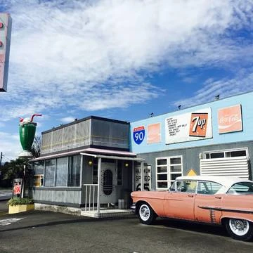 50&#039;sアメリカンスタイルの  pepper&#039;s drive in！