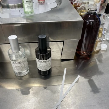 香水作りの過程