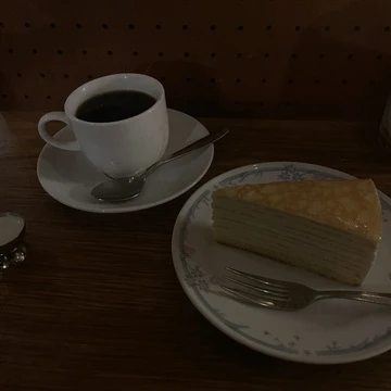 【就活生必見！】インターン終わりに一息つきたい！1000円以下でケーキ＆コーヒーセットが頼めるカフェ