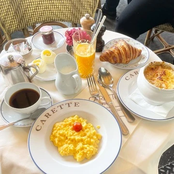 【フランス旅行のすすめ】パリで朝ごはんを食べるならココ！ CARETTE（カレット）の仏流贅沢モーニング
