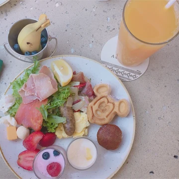 【アウラニ❤︎】朝ごはんを食べながらキャラクターグリーティング！？_1_4