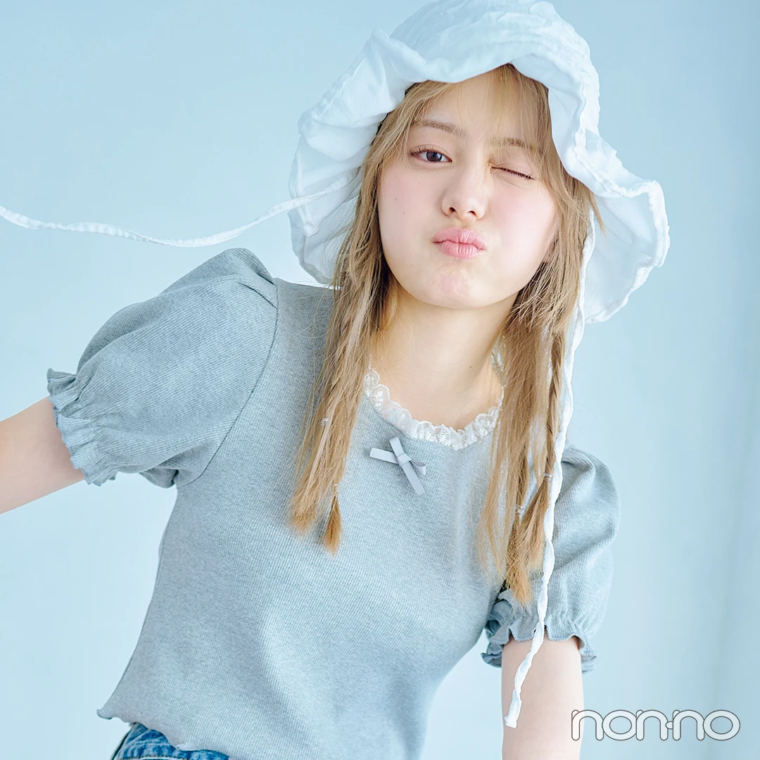 チャーミングなあしらいのぷちフリル！紺野彩夏が着る無敵可愛いベビみ服！