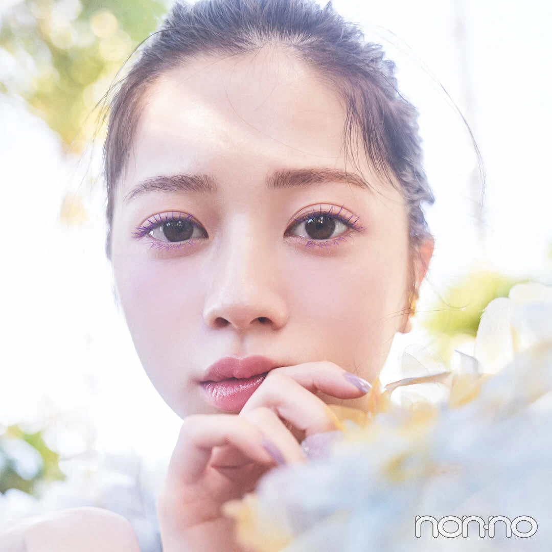 【桜田ひよりのスミレメイク】パープルを使った春メイクに挑戦！