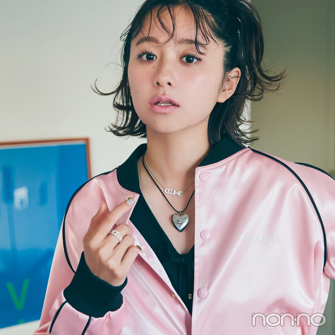 【CELINE（セリーヌ）】堀田真由の憧れブランドのitアクセサリー